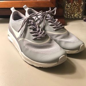 Nike air max (never worn)